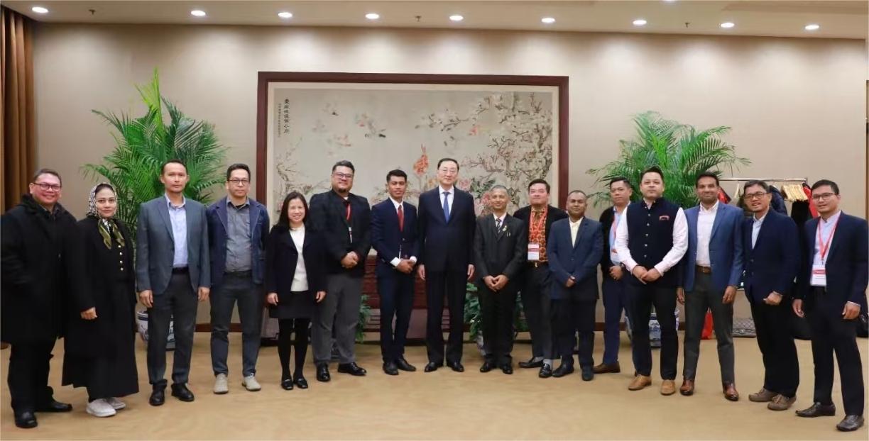 外交部副部长孙卫东会见亚洲周边国家媒体人士